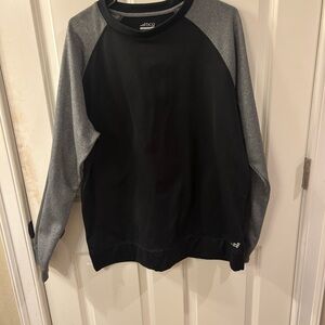 Men’s BCG Black and Gray Crewneck Shirt Size Large